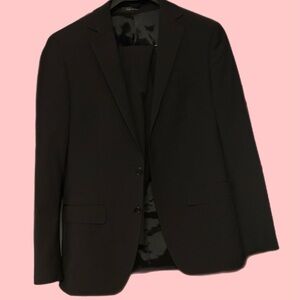 Calvin Klein Elegant Black Suit